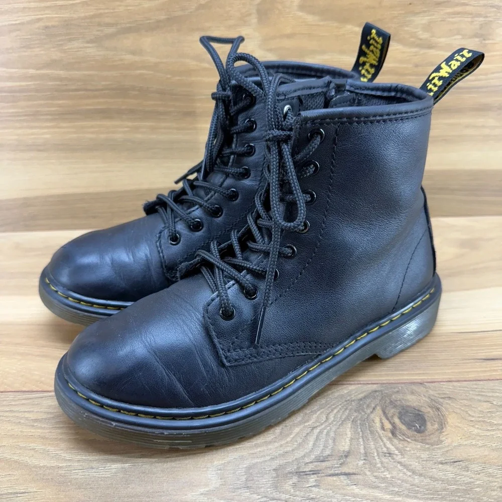 Dr Martens Big Kids Youth Size 3 Black Leather Combat Boots 1460